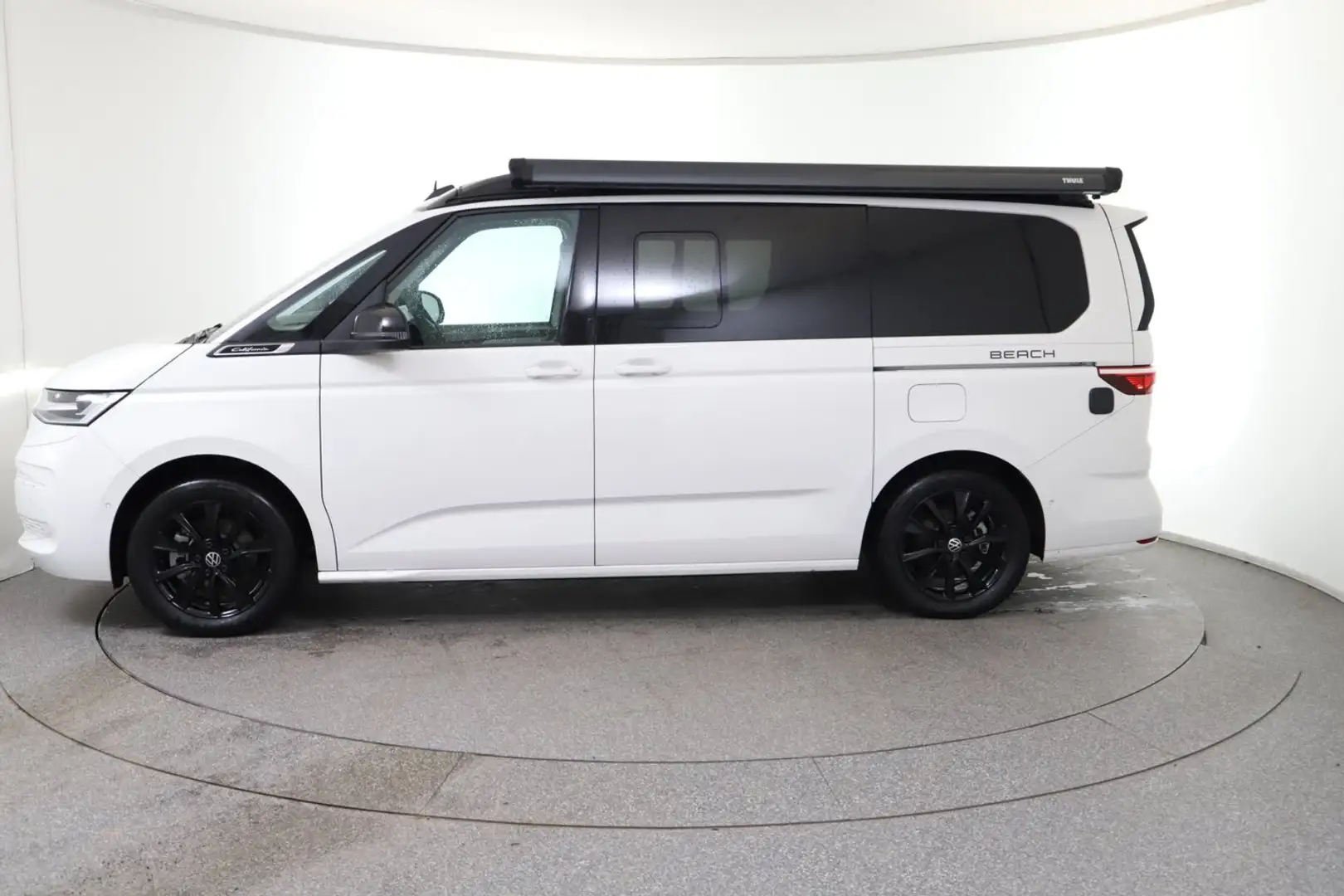 Volkswagen T6 California VW T6 California Beach Camper eHyb. 180 kW 4M Weiß - 2