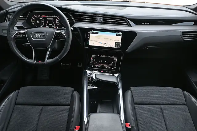 Audi Q8 e-tron Q8 Sportback 55 e-tron quattro 106kWh S Line NP... Ansicht 7