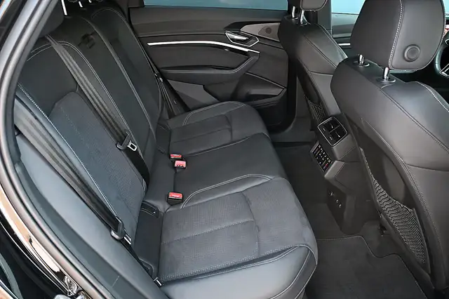 Audi Q8 e-tron Q8 Sportback 55 e-tron quattro 106kWh S Line NP... Ansicht 16