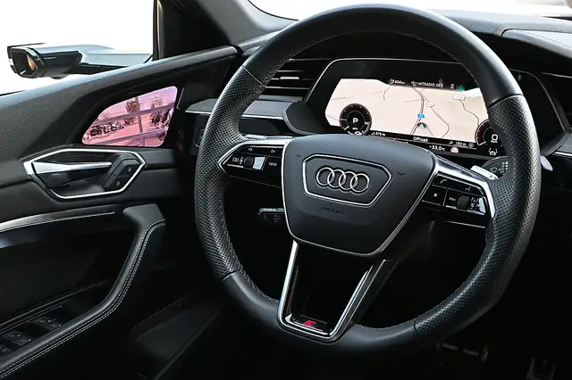 Audi Q8 e-tron Q8 Sportback 55 e-tron quattro 106kWh S Line NP... Ansicht 8
