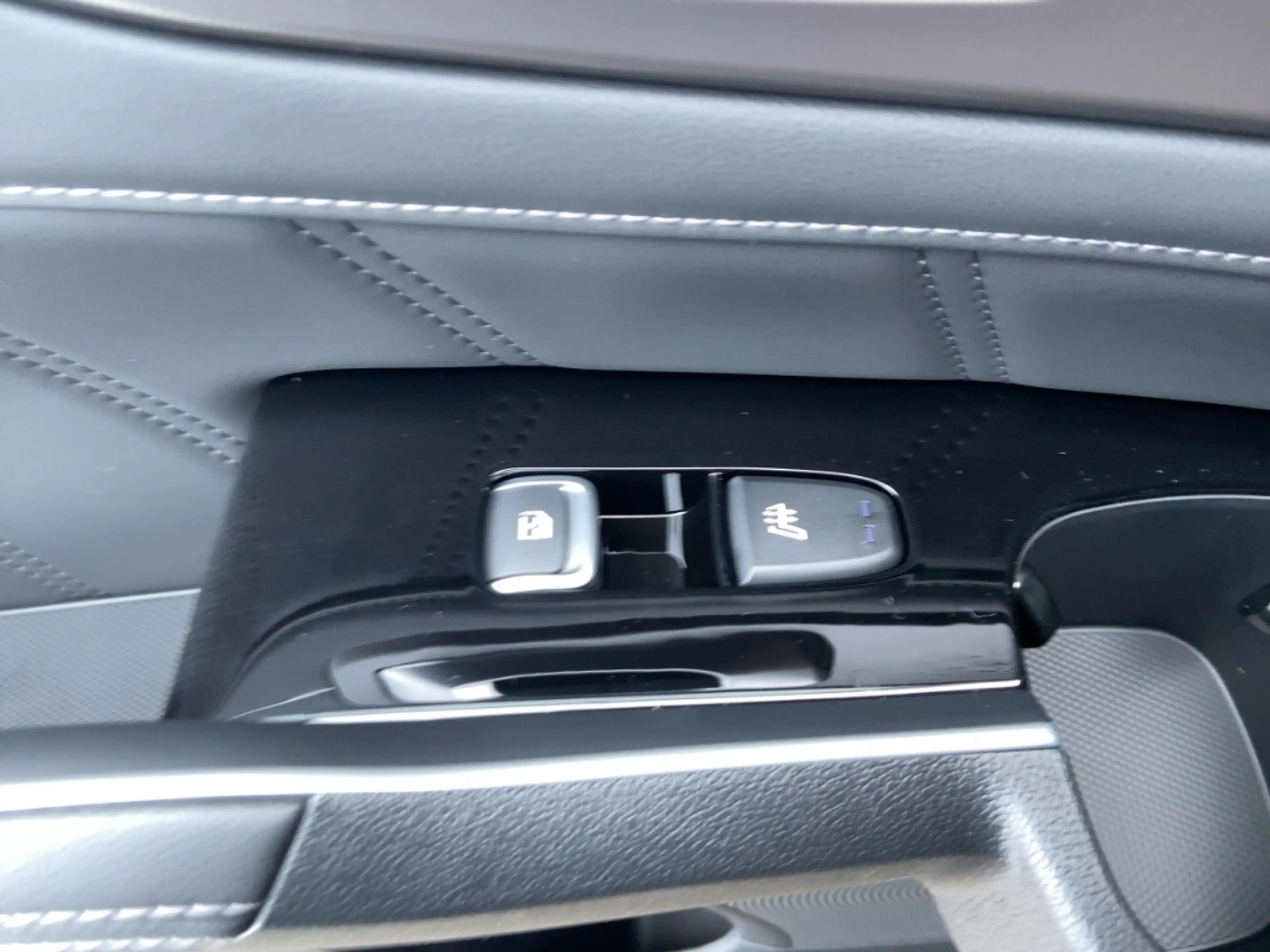 Kia Sorento Platinum PHEV 1.6T AWD Nappa Premium Glasd. — photo 27