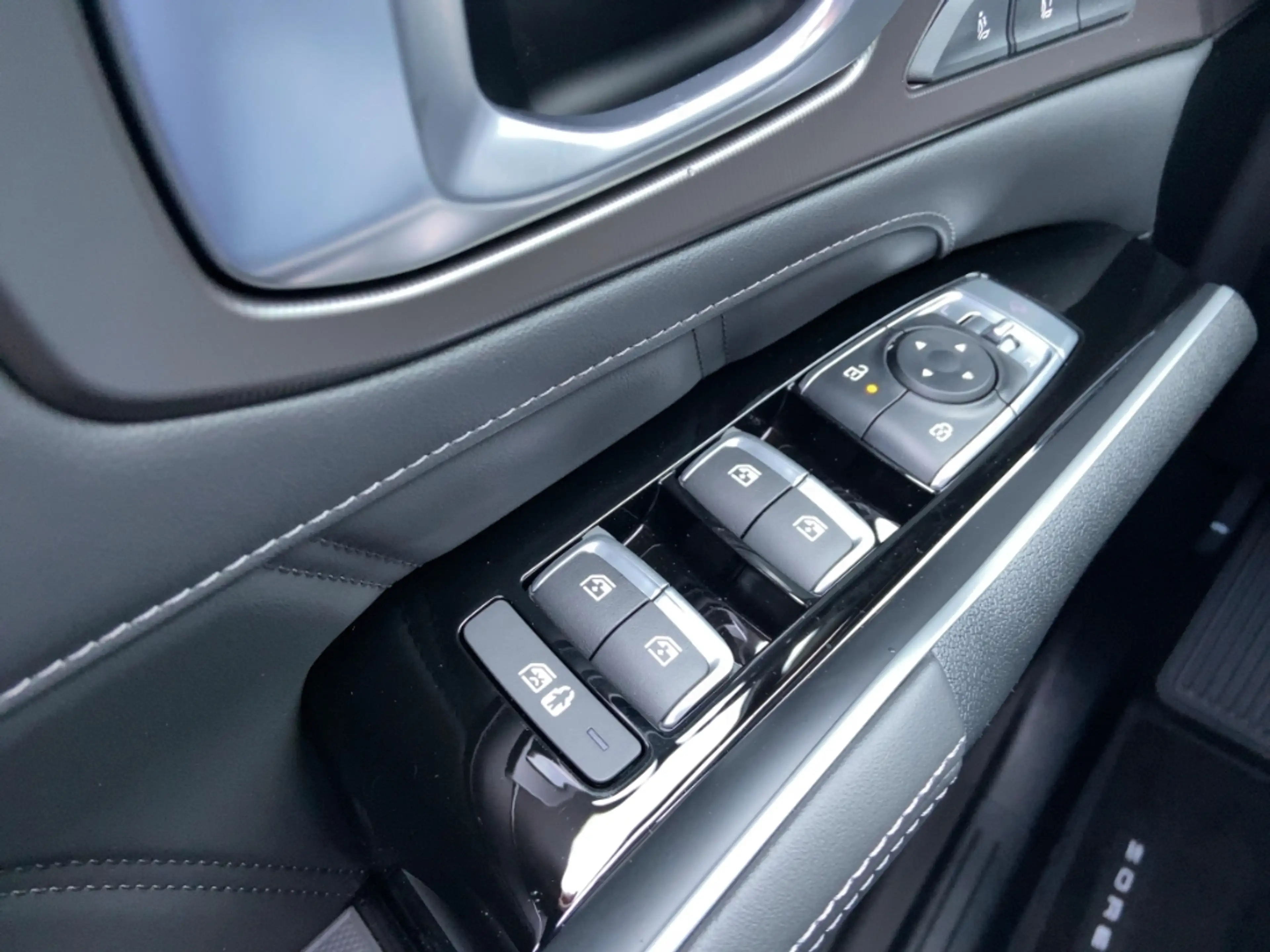 Kia Sorento Platinum PHEV 1.6T AWD Nappa Premium Glasd. — photo 20