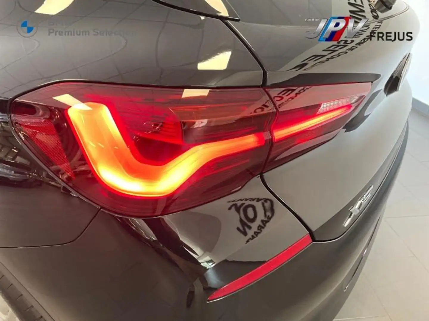 BMW X2 sDrive18iA 136ch Première DKG7 Чёрный - 2
