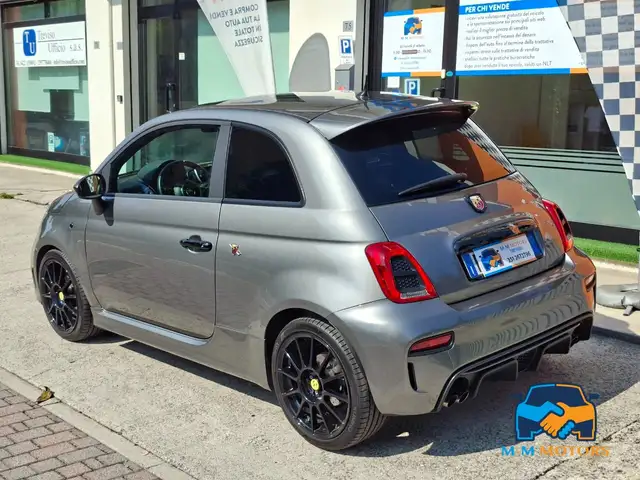 Abarth 595 view 6
