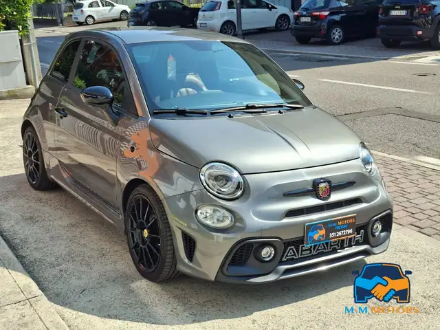 Abarth 595 view 3