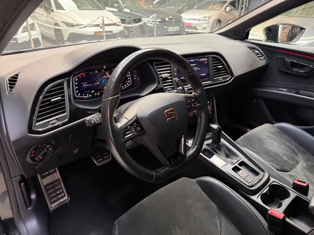 SEAT Leon view 9