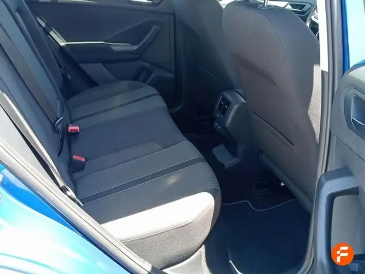 Volkswagen T-Roc Life 1.5 TSI EVO DSG 2023, foto 19