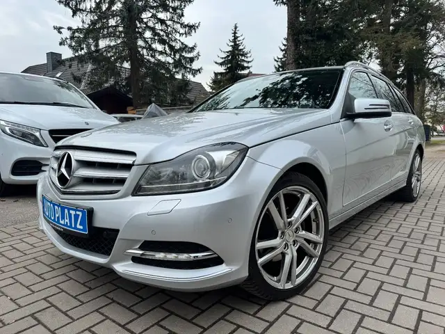 Mercedes-Benz C 200 T CGI Xenon,Navi,Standheizung