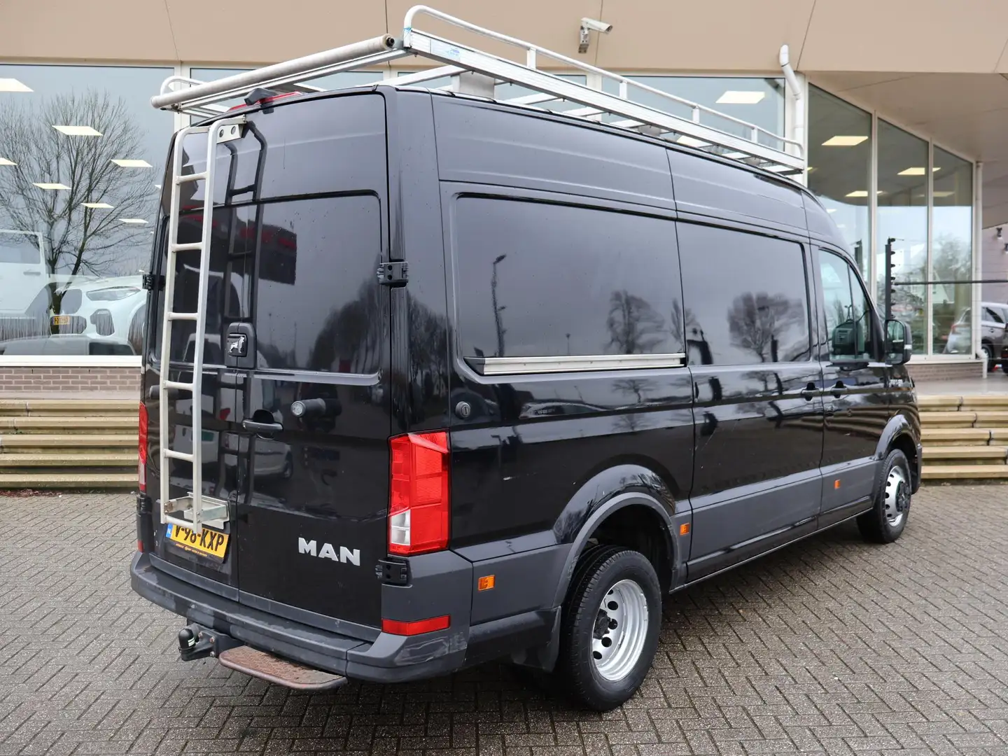 MAN TGE 50 2.0 177 PK AUT. DUBBEL LUCHT + 3500 KG TREKHAAK Noir - 2