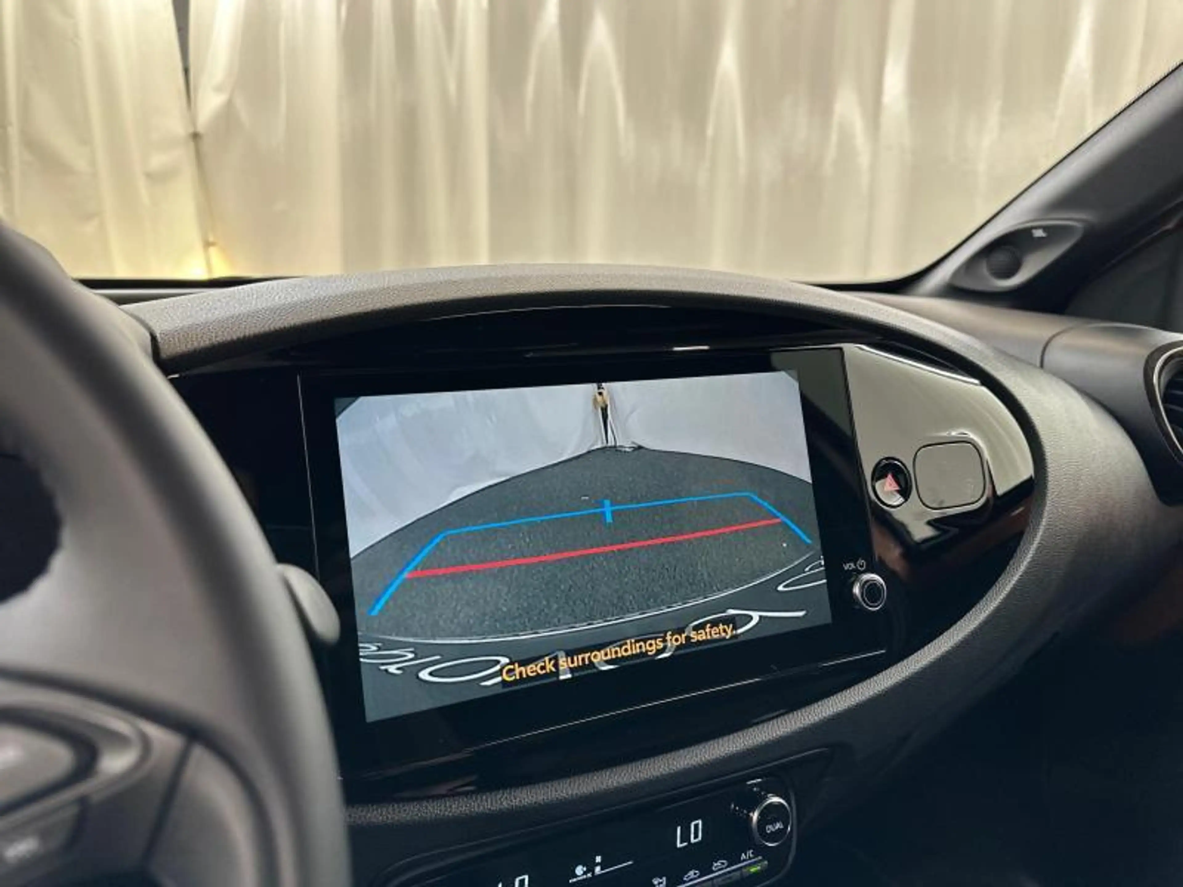 Toyota Aygo X HEV Envy Air — photo 23