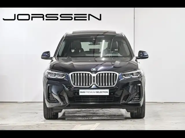 BMW X3 view 2