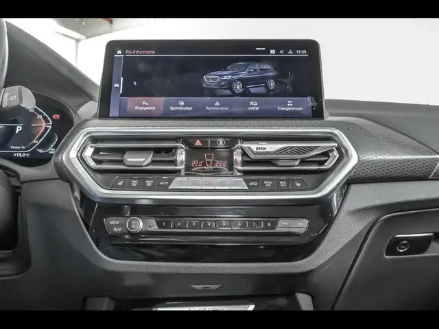 BMW X3 view 12