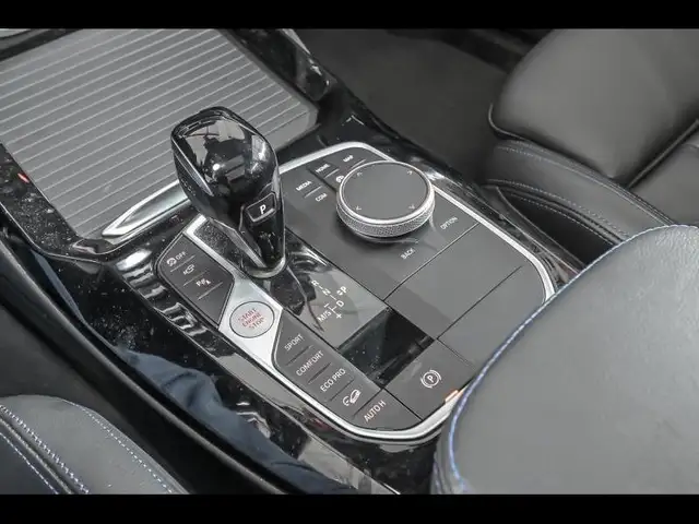 BMW X3 view 11