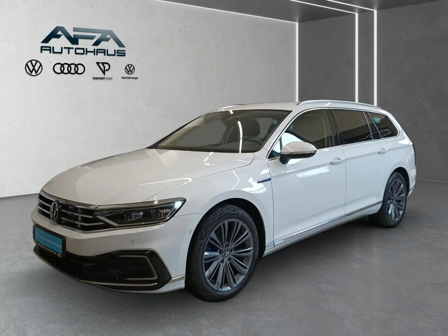 Volkswagen Passat Variant GTE 1.4 TSI DSG Matrix*NAV*ACC*DC Blanc - 2