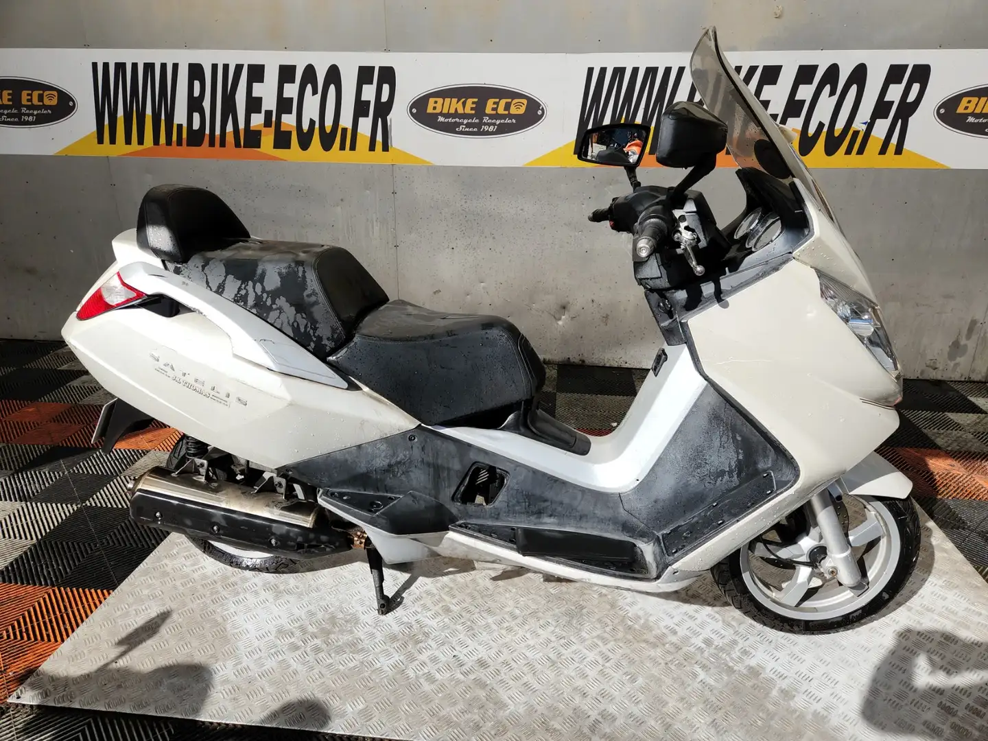 Peugeot Satelis 125 Blanc - 1