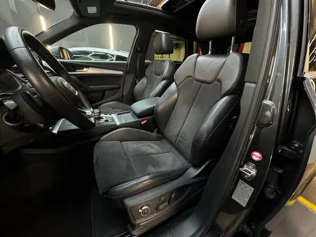 Audi Q5 view 5