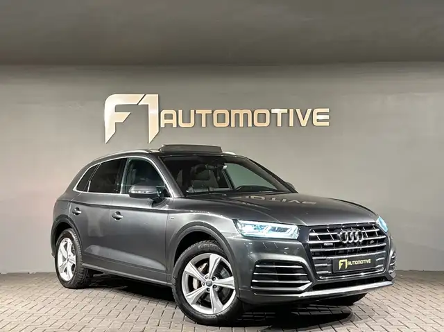 Audi Q5 view 7