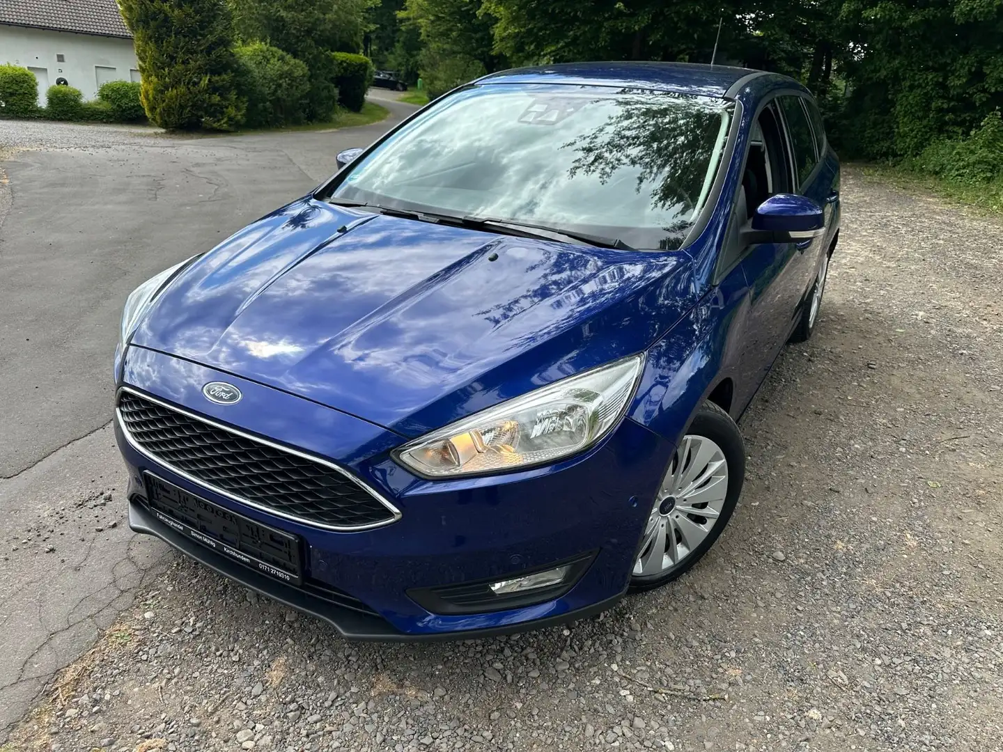 Ford Focus Turnier Trend 1,5TDCI Automatik Cool&Sound Blauw - 1