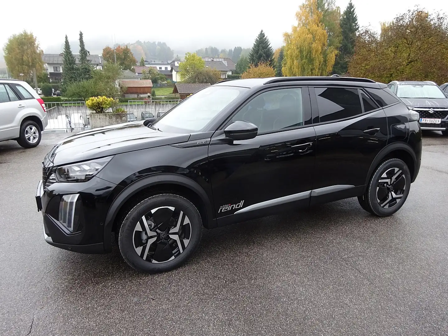 Peugeot 2008 PureTech 130 GT EAT8 Schwarz - 1