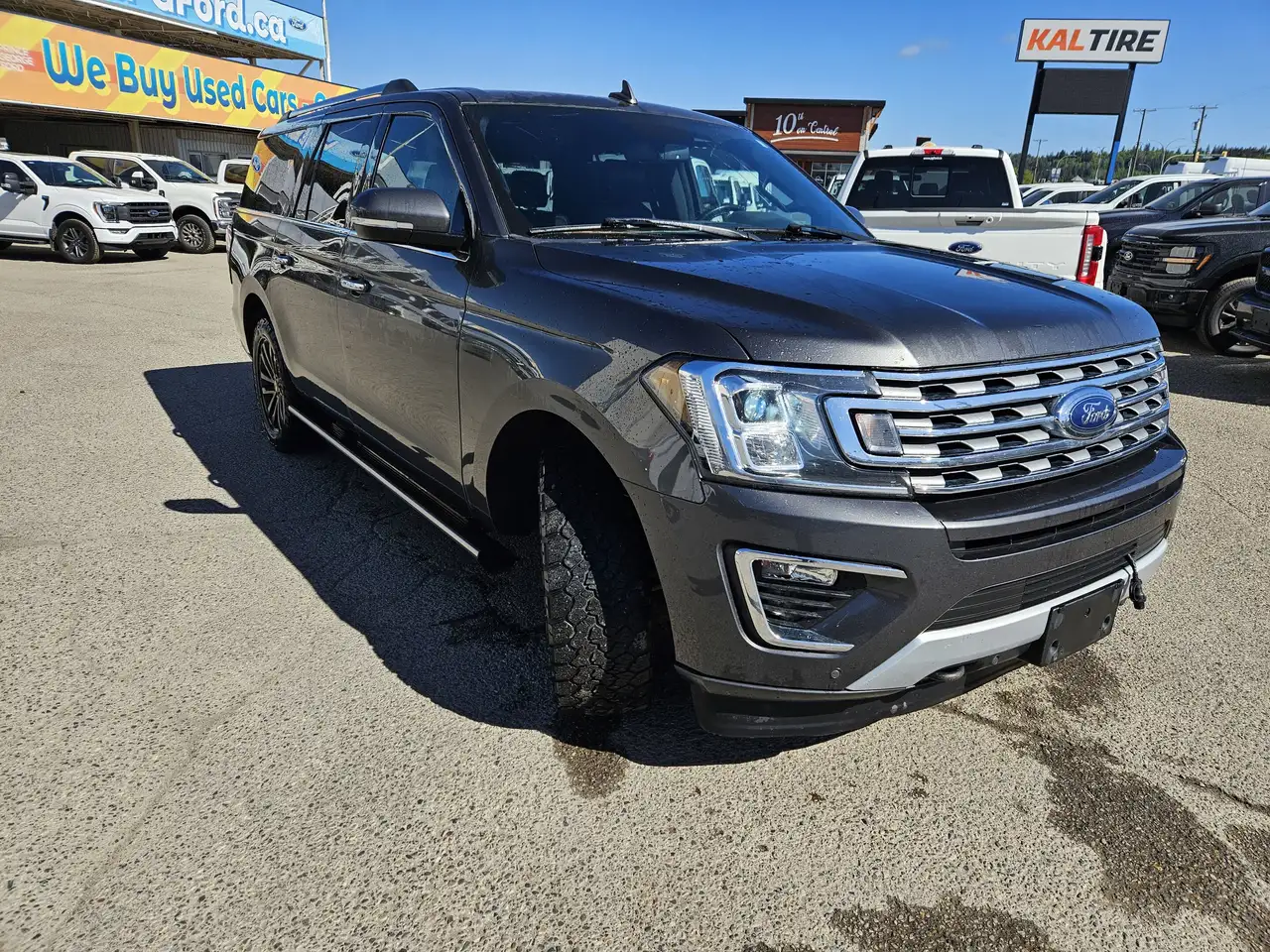 Ford Expedition снимка Ford Expedition