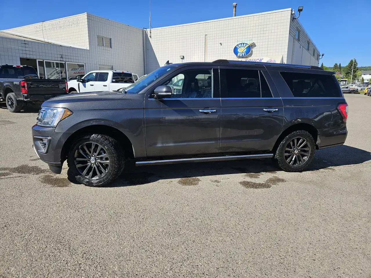 Ford Expedition снимка Ford Expedition