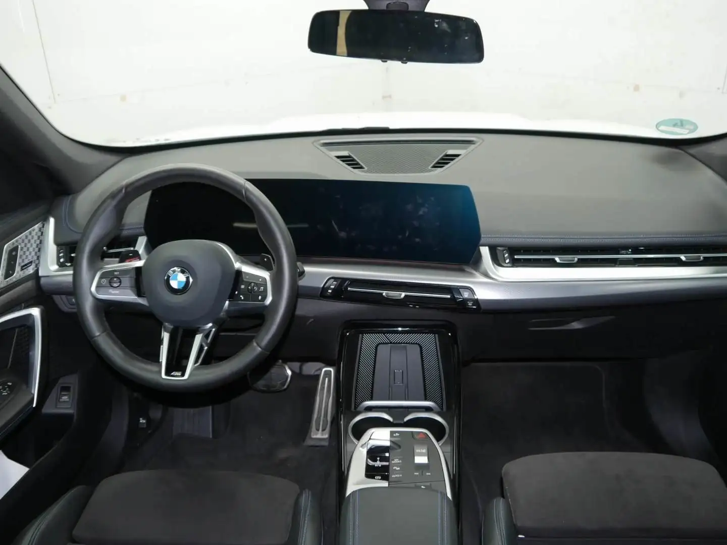 BMW X1 sDrive20d M Sport AHK PANO h&k Ad-LED DA+ RFK Weiß - 2