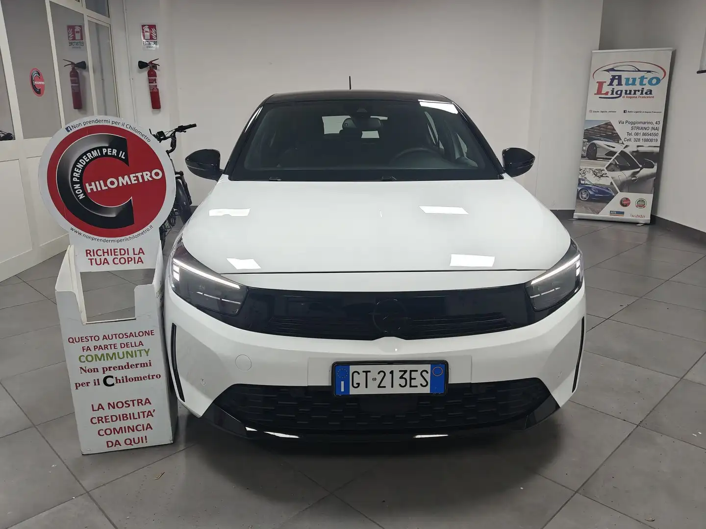 Opel Corsa 1.2 75cv GS MT5 Weiß - 2