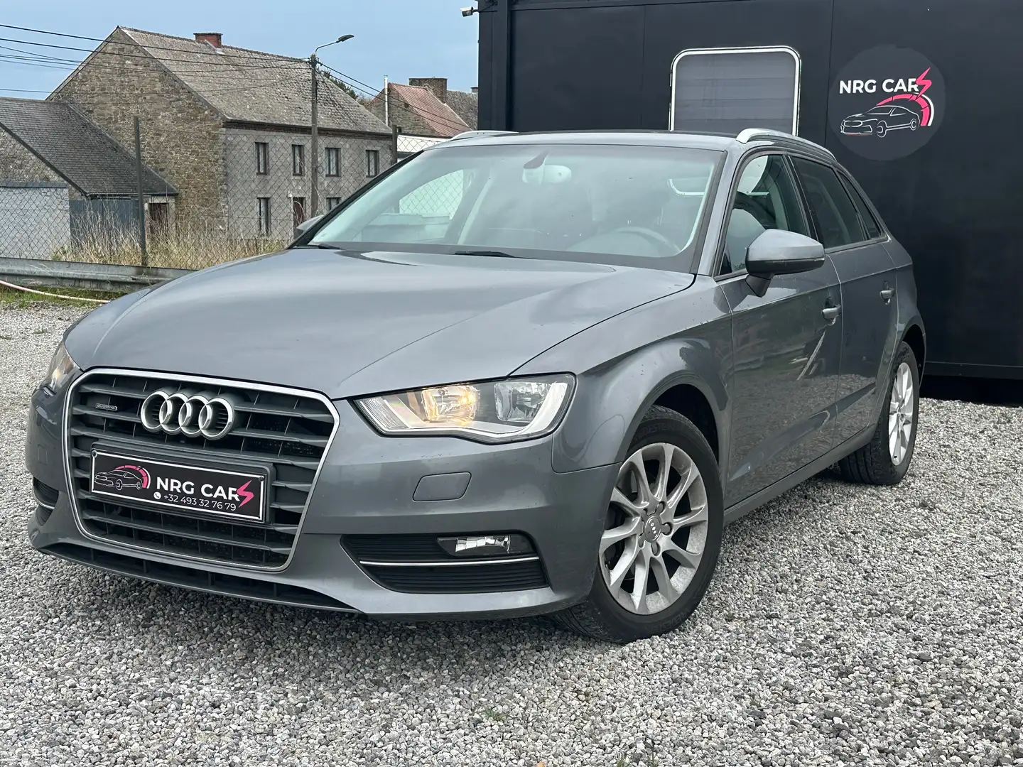 Audi A3 A3 Sportback 2.0 TDi Quattro Ambition Silber - 1