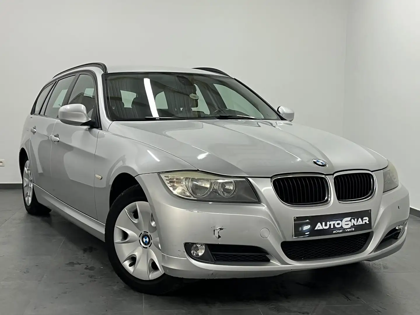 BMW 316 Touring 316 d - Airco - Navi - Cuir Plateado - 1