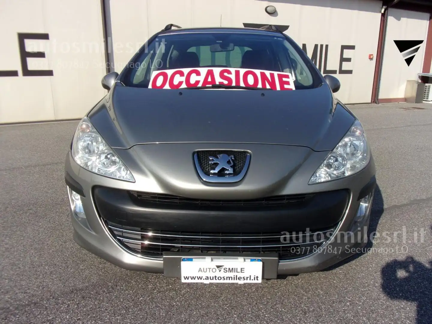 Peugeot 308 1.6 HDi 110CV FAP SW Business Grijs - 2
