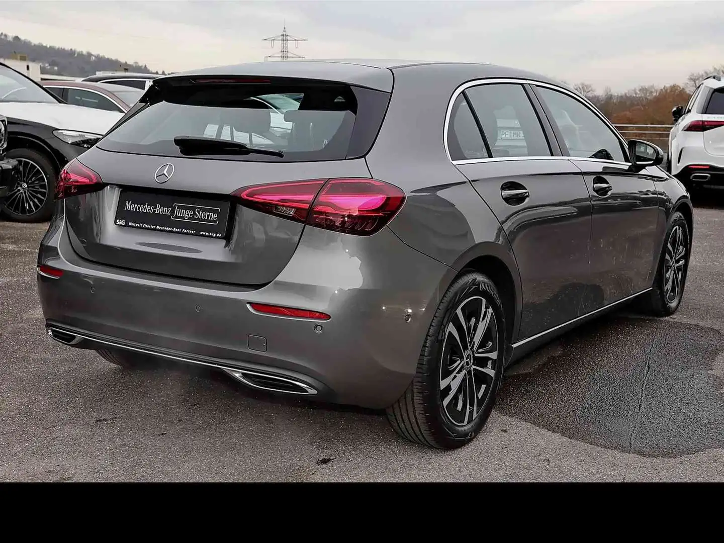 Mercedes-Benz A 180 Kompaktlimousine KAMERA+LED+NAVI Gris - 2