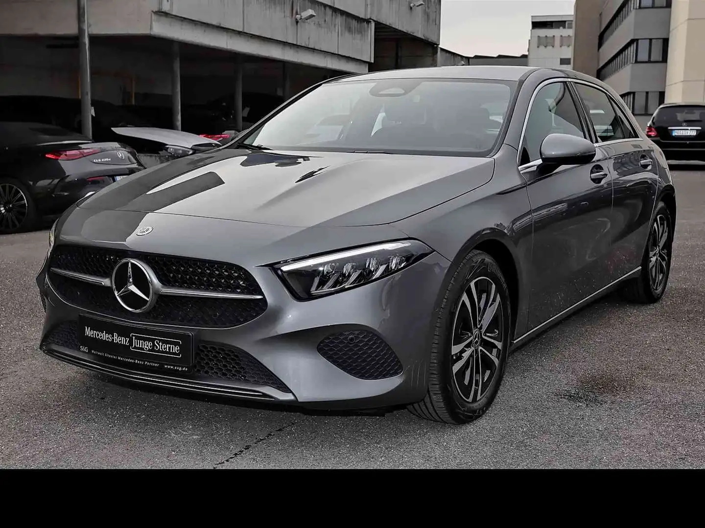 Mercedes-Benz A 180 Kompaktlimousine KAMERA+LED+NAVI Gris - 1