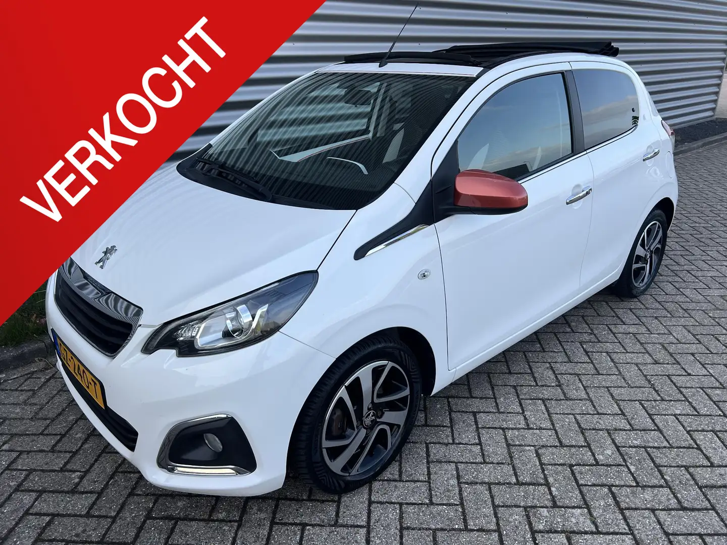 Peugeot 108 1.2 Puretech TOP! Roland Garros Cabrio Panorama Bianco - 1
