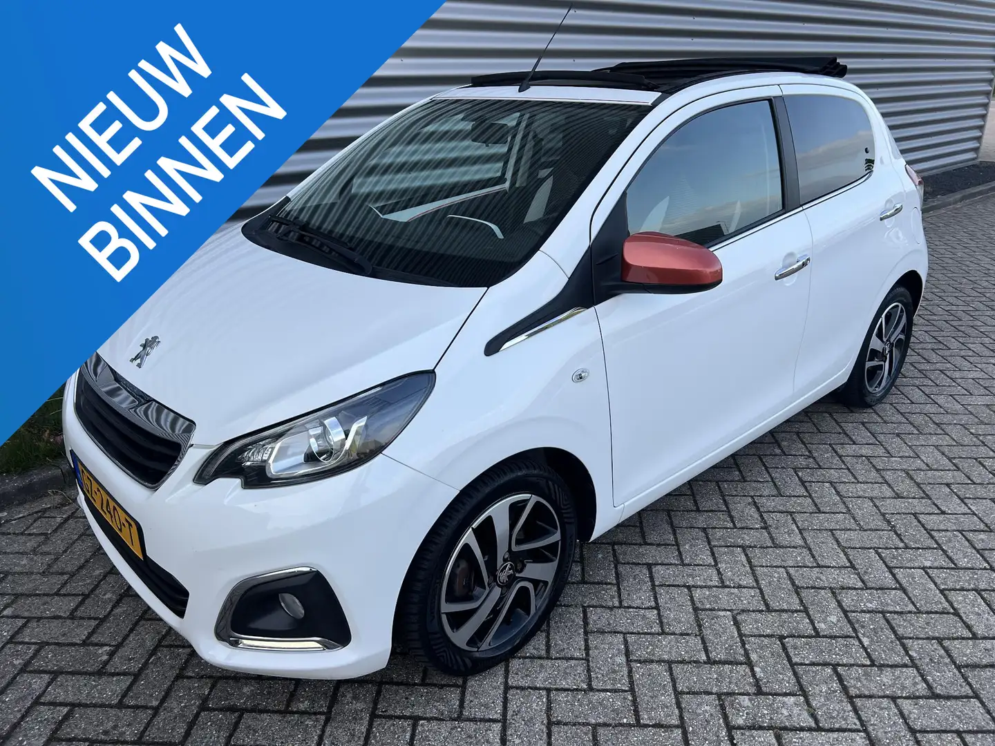Peugeot 108 1.2 Puretech TOP! Roland Garros Cabrio Panorama Wit - 1