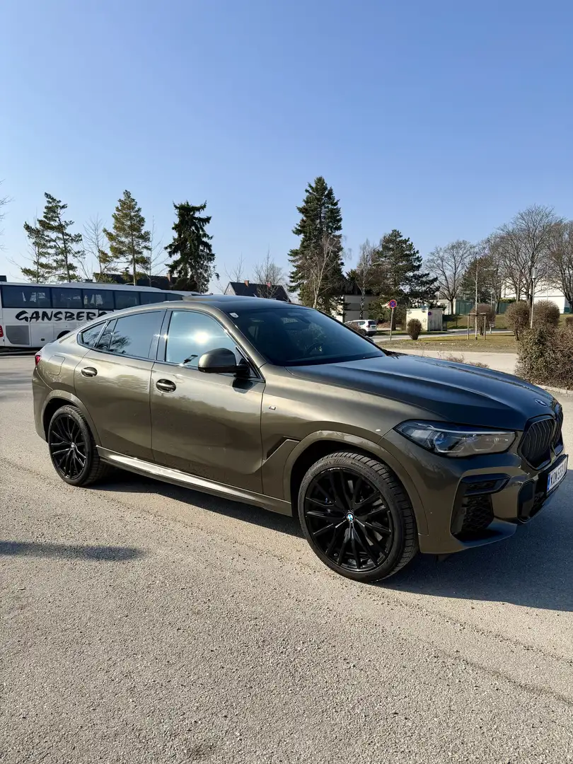 BMW X6 xDrive40d M Paket Braun - 2