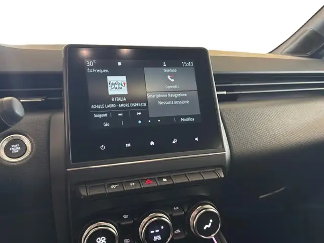 Renault Clio view 8