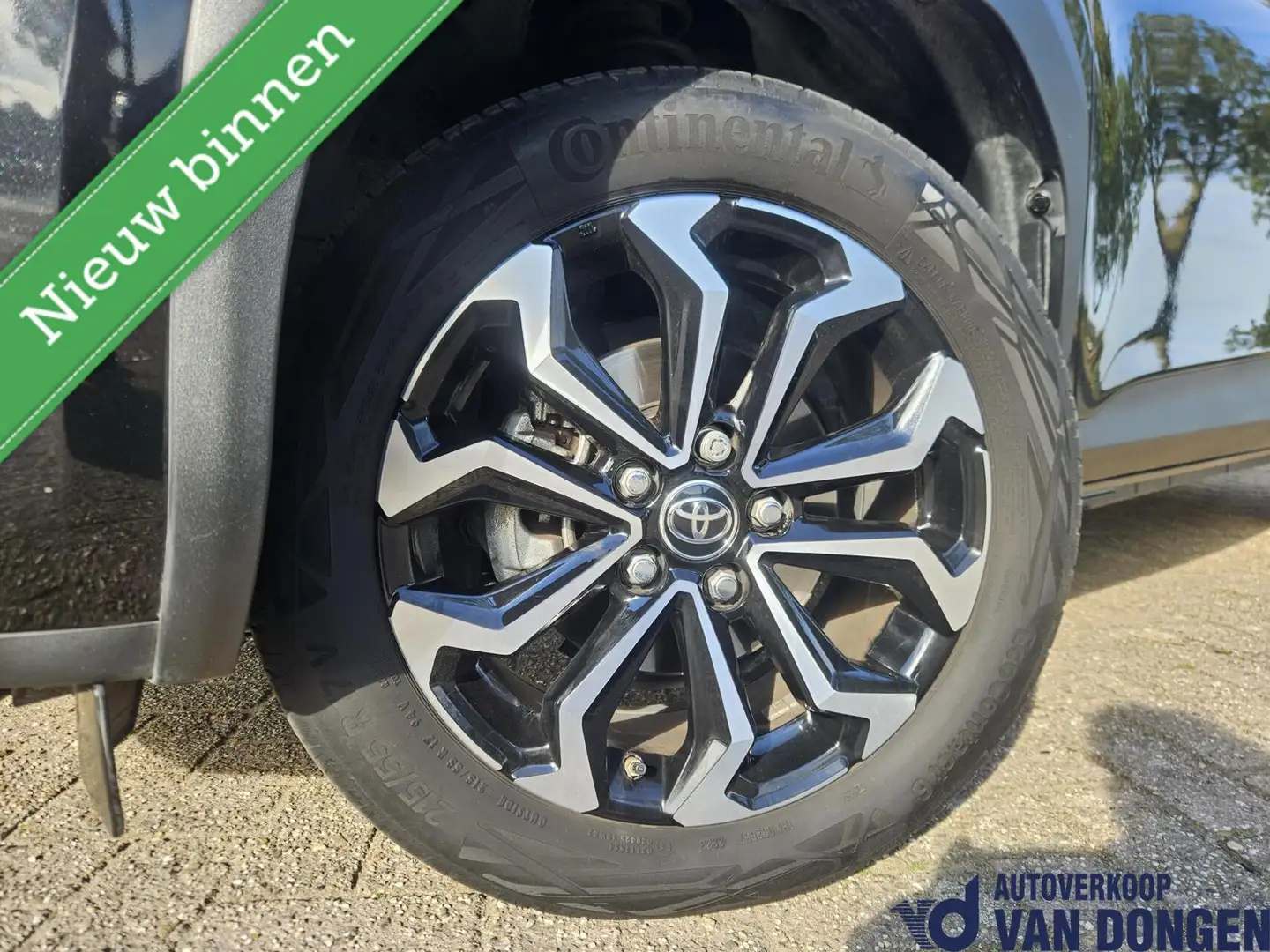 Toyota Yaris Cross 1.5 Hybrid Dynamic |Carplay / Navi / Cruise / Keyl Noir - 2