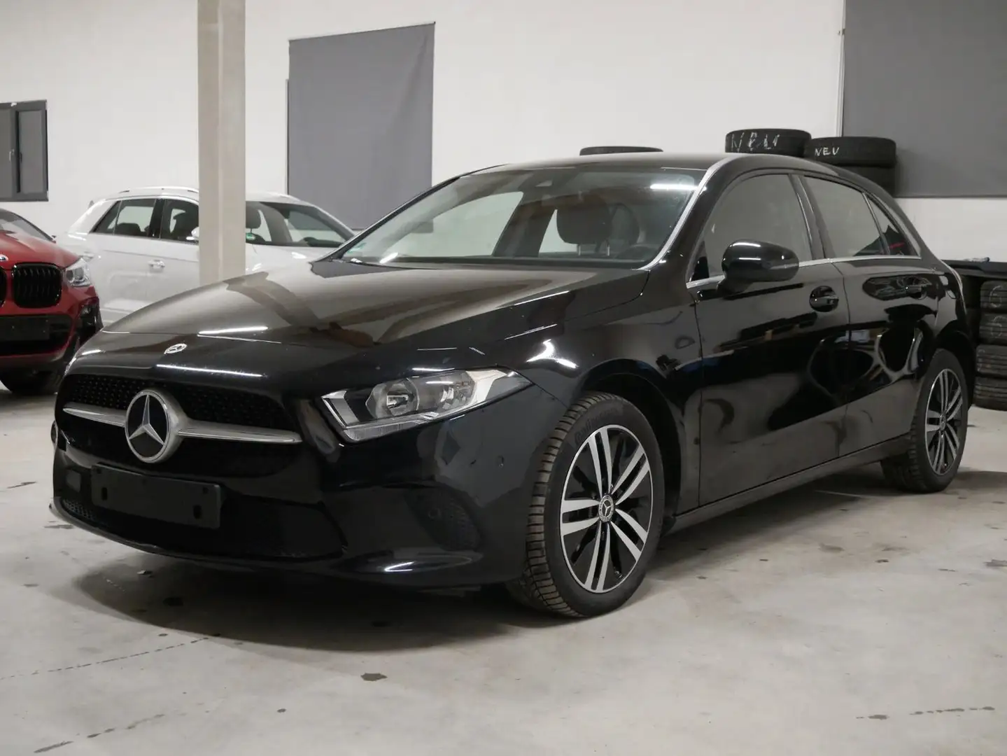 Mercedes-Benz A 250 e BUSINESS NAVI SPUR SHZ CARPLAY AMBI TLED Schwarz - 2