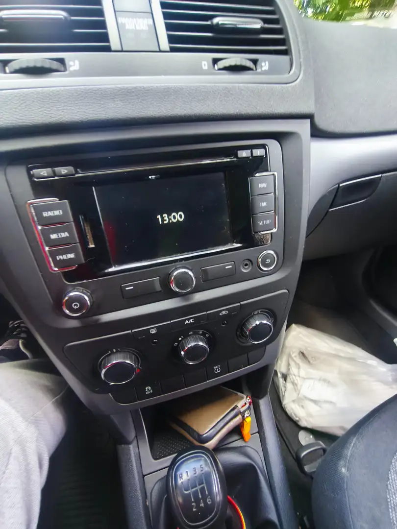 Skoda Yeti Yeti novembre 2014  con paraurti in tinta Bianco - 2