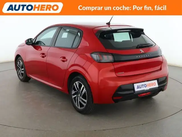 Peugeot 208 view 4