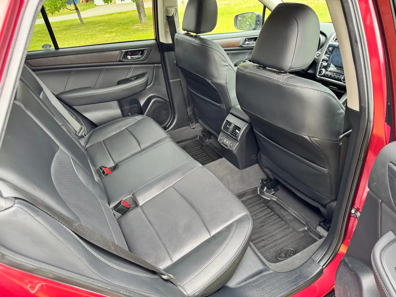 Subaru OUTBACK fotografie Subaru OUTBACK