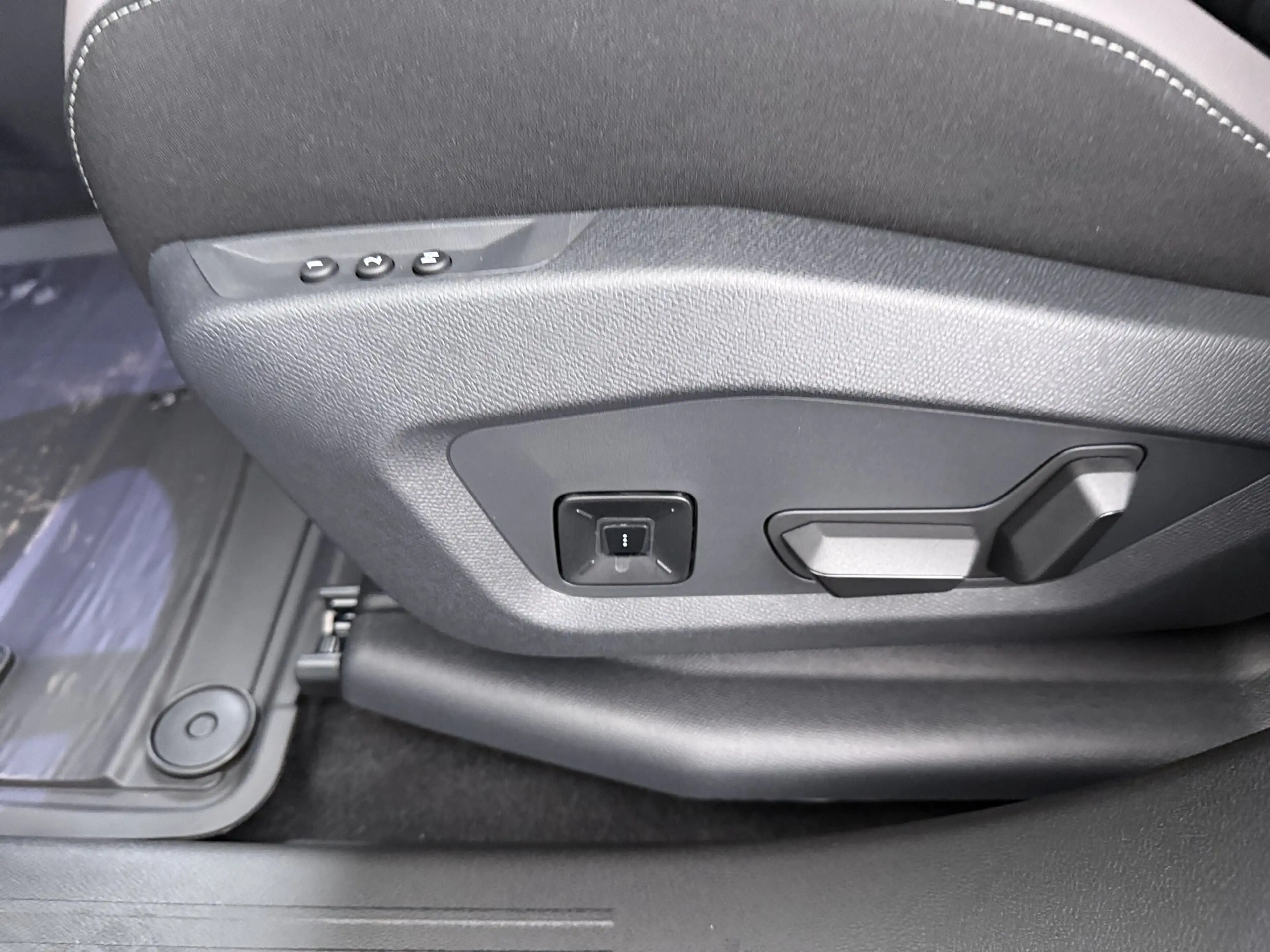 Jeep Compass 1.6 e-Hybrid Plug-In First Edition | Adaptieve cru — photo 27
