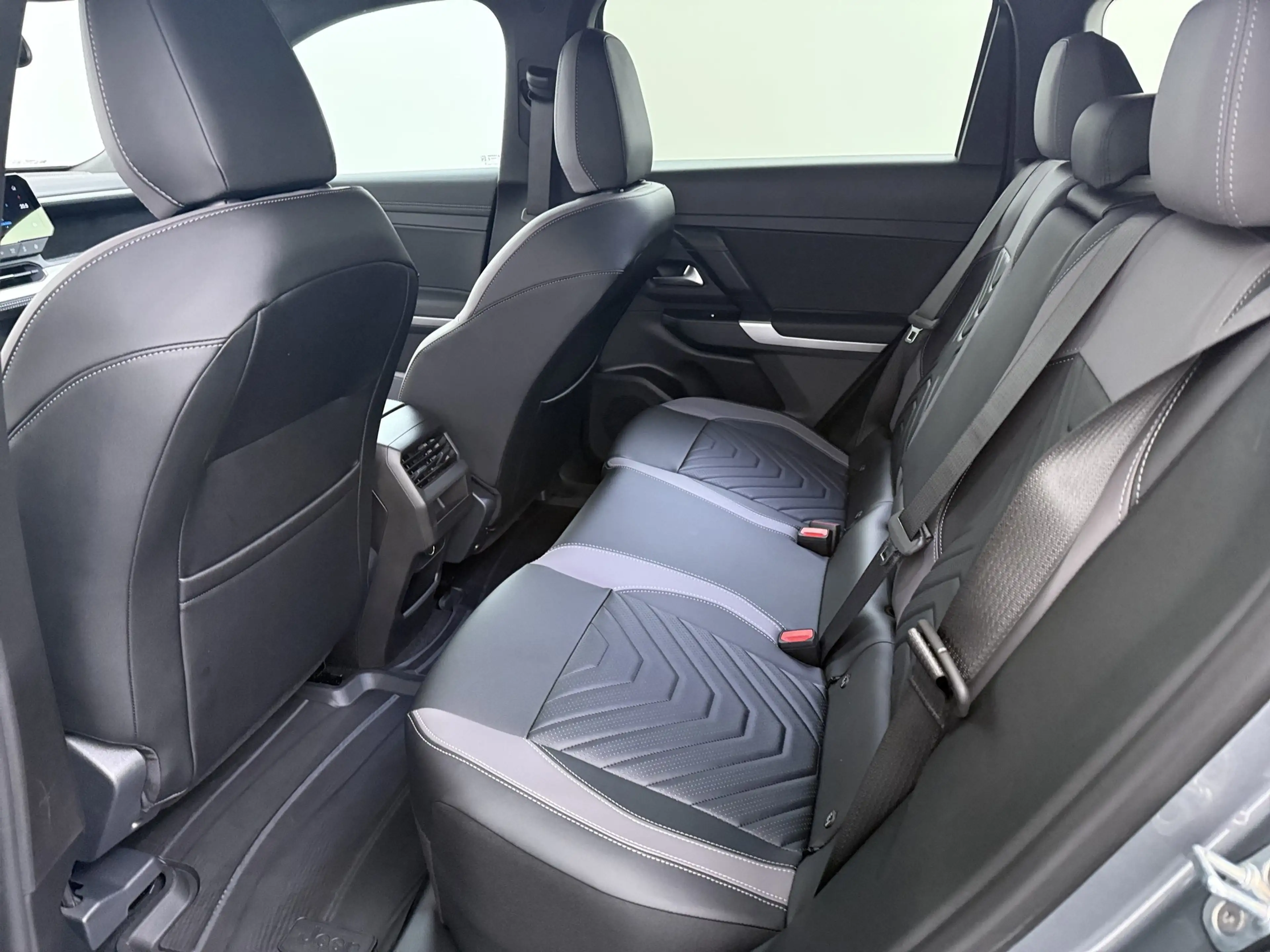 Jeep Compass 1.6 e-Hybrid Plug-In First Edition | Adaptieve cru — photo 24