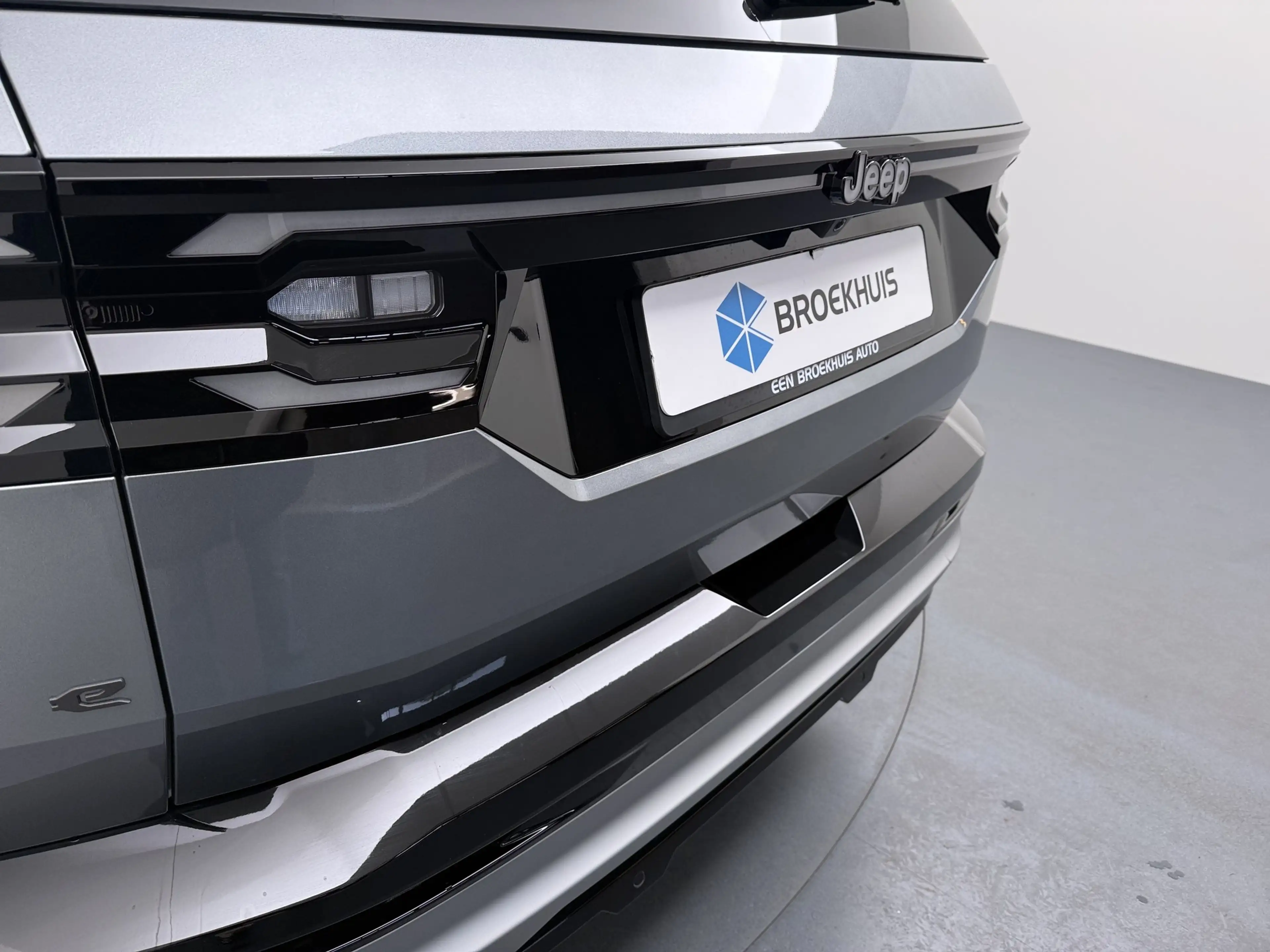 Jeep Compass 1.6 e-Hybrid Plug-In First Edition | Adaptieve cru — photo 29
