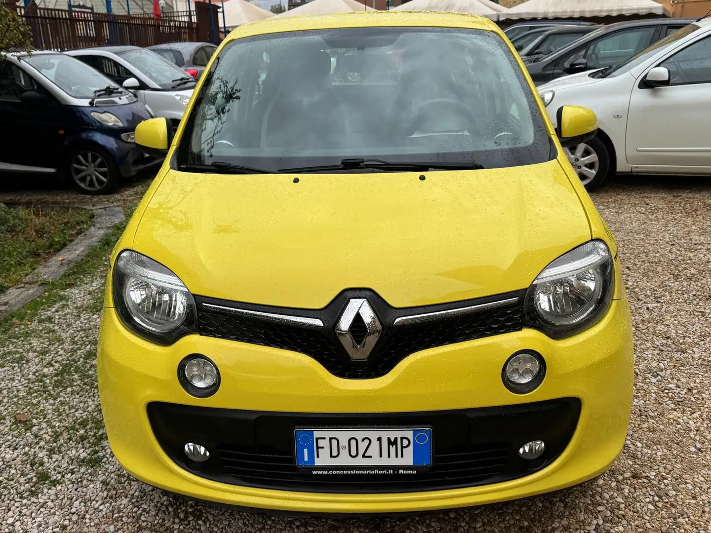 Renault Twingo Twingo III 1.0 sce Lovely 15(Lovely) S Giallo - 2