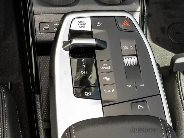BMW 2 Series view 9