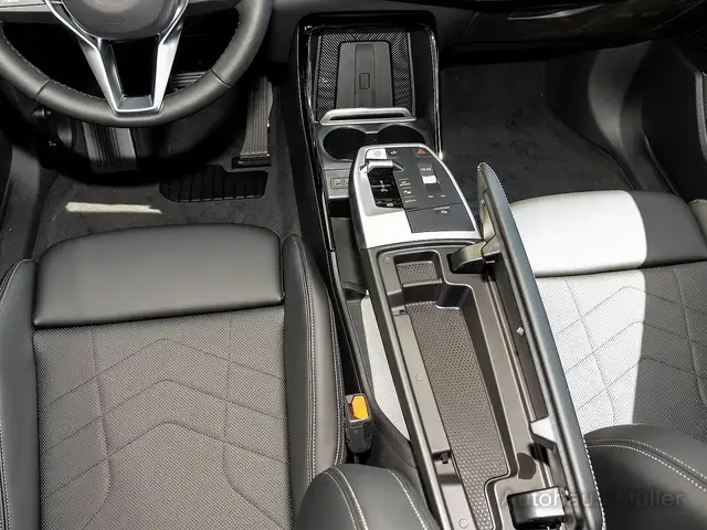 BMW 2 Series view 8