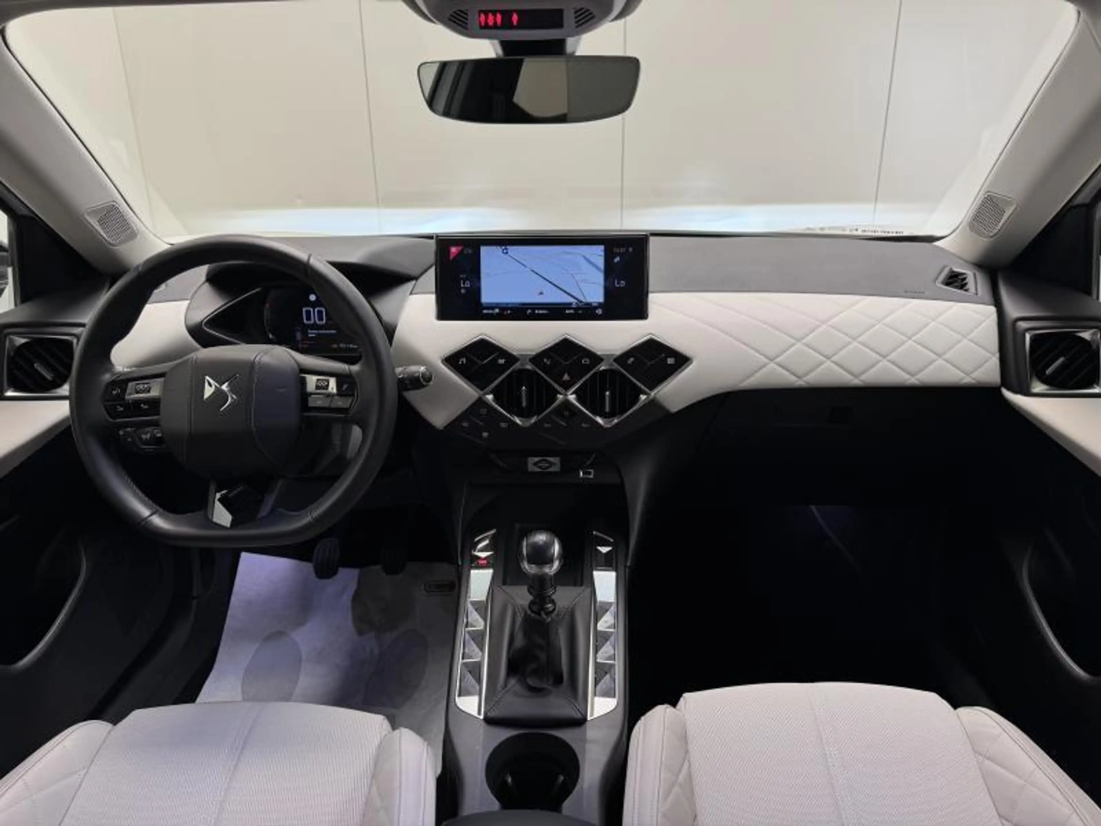 DS Automobiles DS 3 Crossback 1.2i So Chic **NIEUWSTAAT!** LED|GPS|PDC|ACC|CAM|C — photo 12