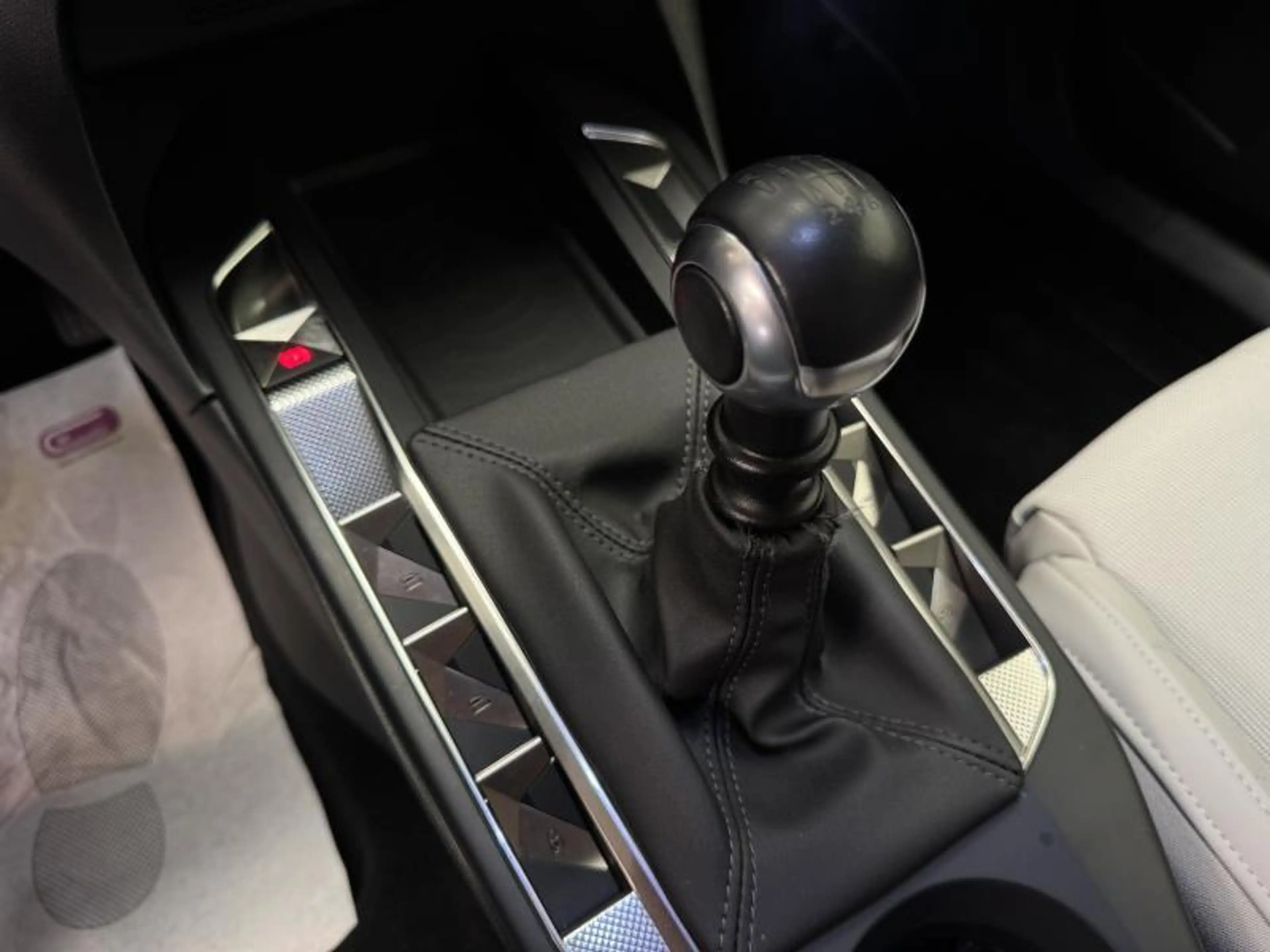 DS Automobiles DS 3 Crossback 1.2i So Chic **NIEUWSTAAT!** LED|GPS|PDC|ACC|CAM|C — photo 21