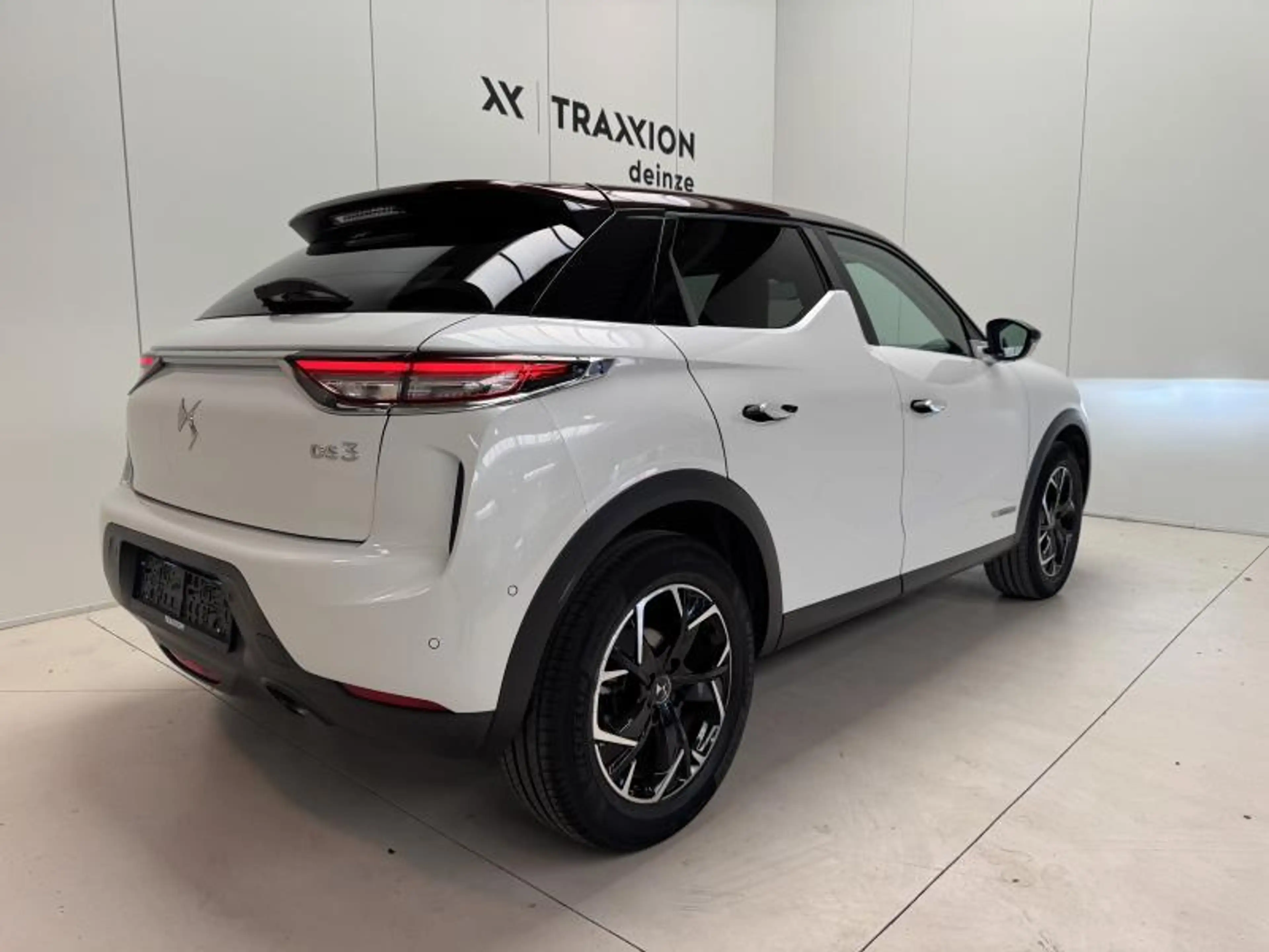DS Automobiles DS 3 Crossback 1.2i So Chic **NIEUWSTAAT!** LED|GPS|PDC|ACC|CAM|C — photo 4
